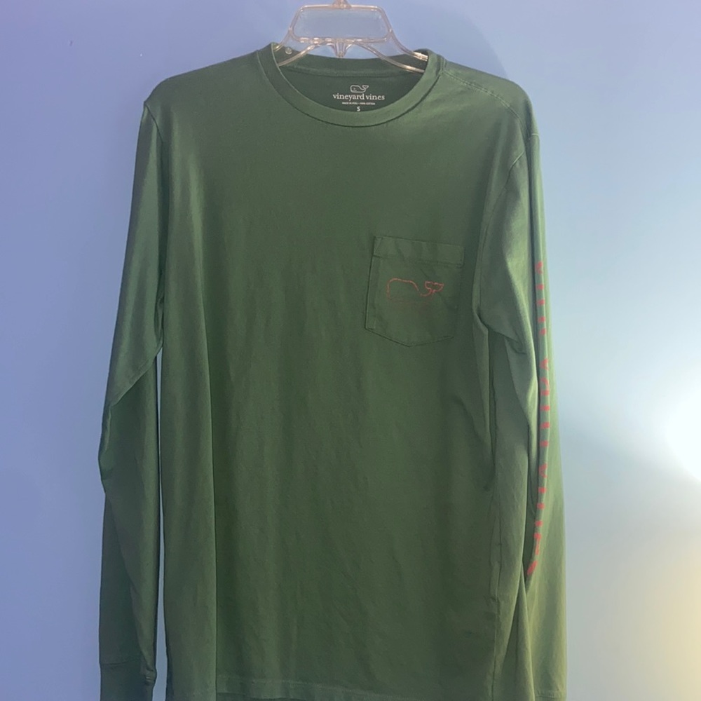 Green and red Vineyard Vines Longsleeve T-shirt